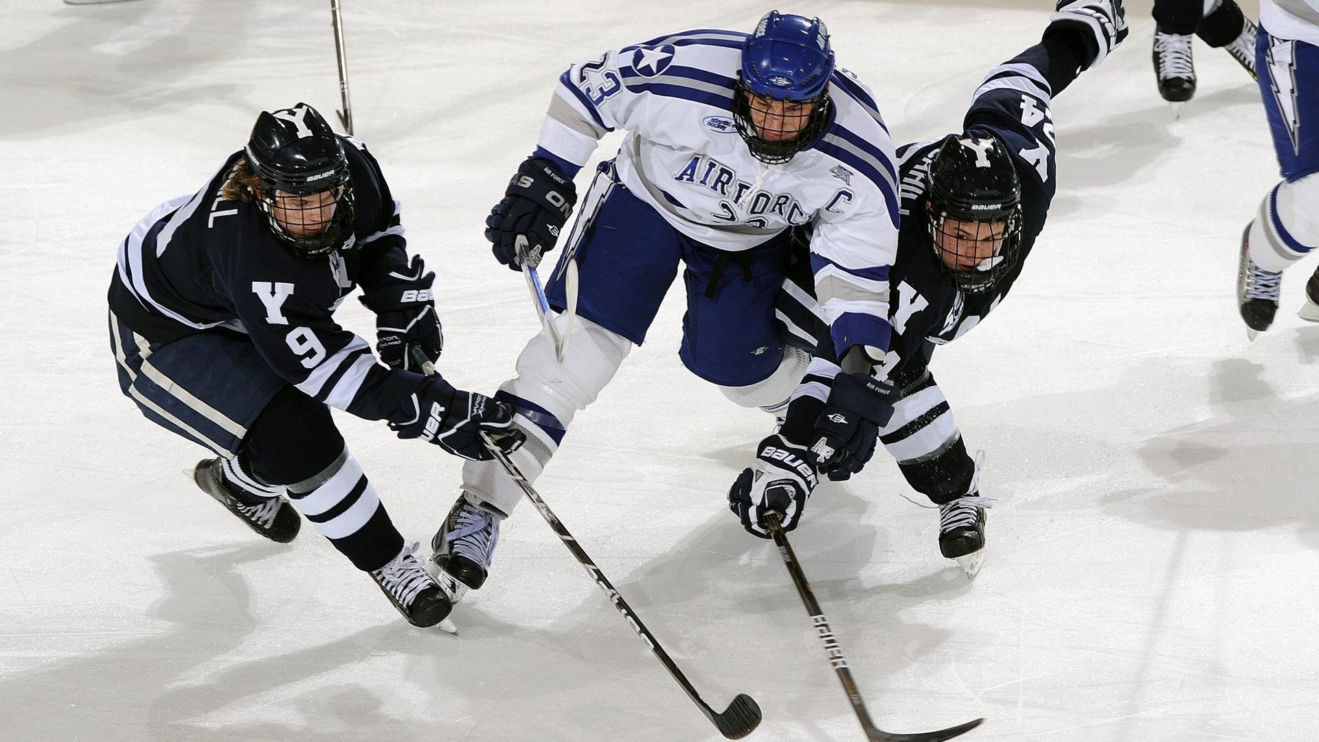 开云体育手机版下载-西甲激情难挡：攻守兼备，精彩纷呈！，西甲tv