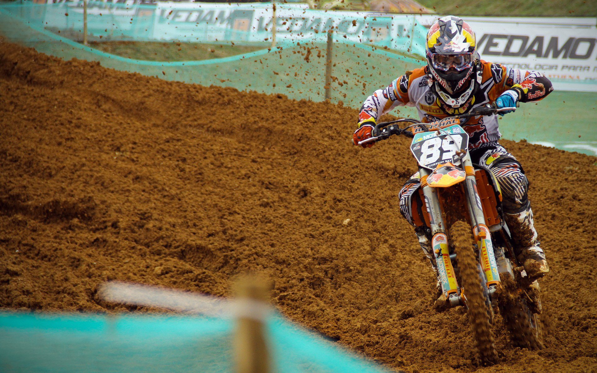 谷爱凌空中翻转动作赢满分,谷爱凌的努力