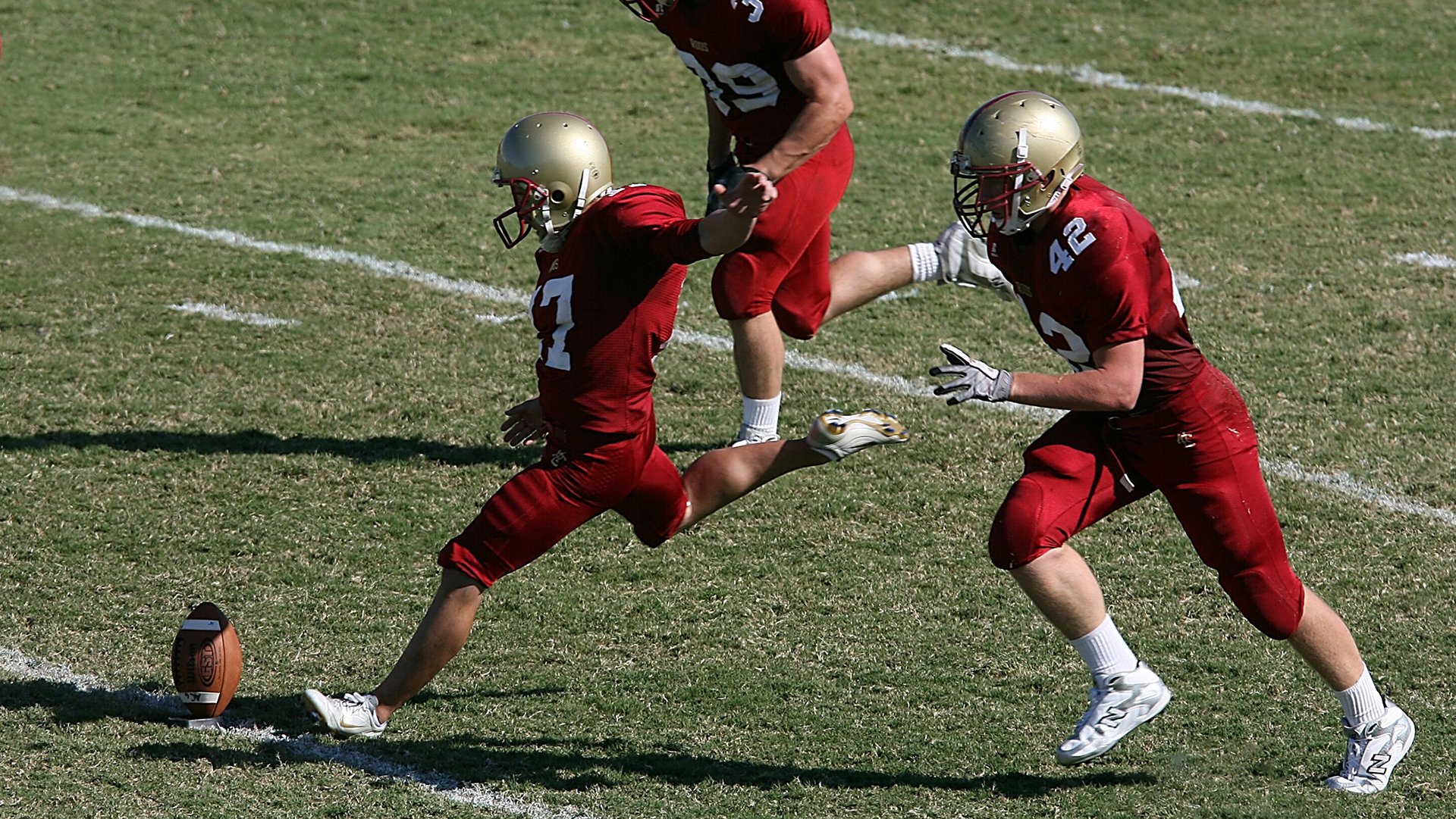 青年球员选拔注重品行教育加强价值观塑造